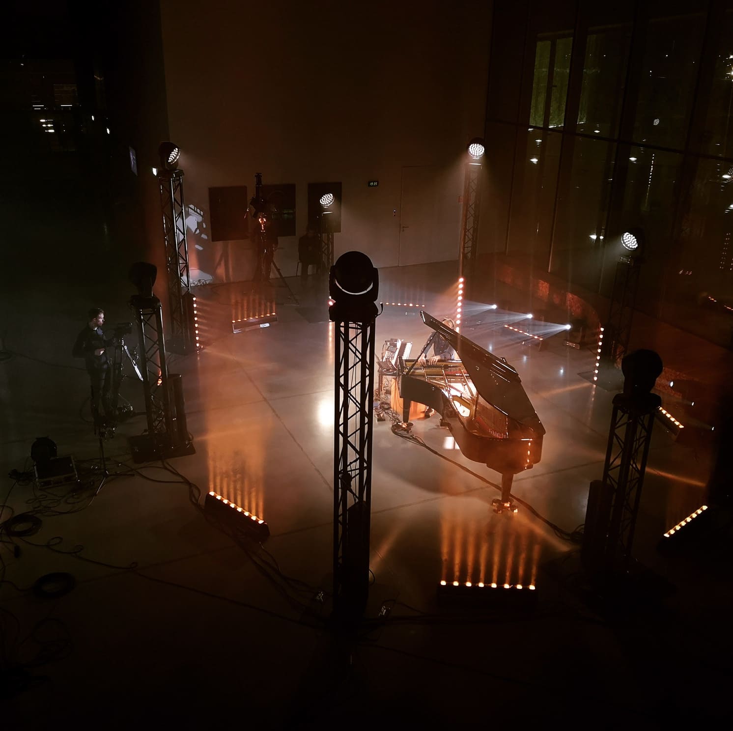 80FC2BA5 251B 4A81 AF72 DEFBD930F3E8